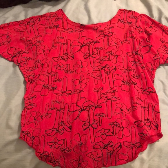 kini zamora Tops - Red puakenikeni top by Kini Zamora